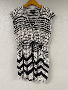 Angie Black and White Geometric Print Dress